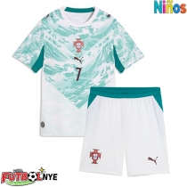 Camiseta Portugal Cristiano Ronaldo #7 Visitante Equipación para niños Mundial 2026 manga corta (+ pantalones cortos)